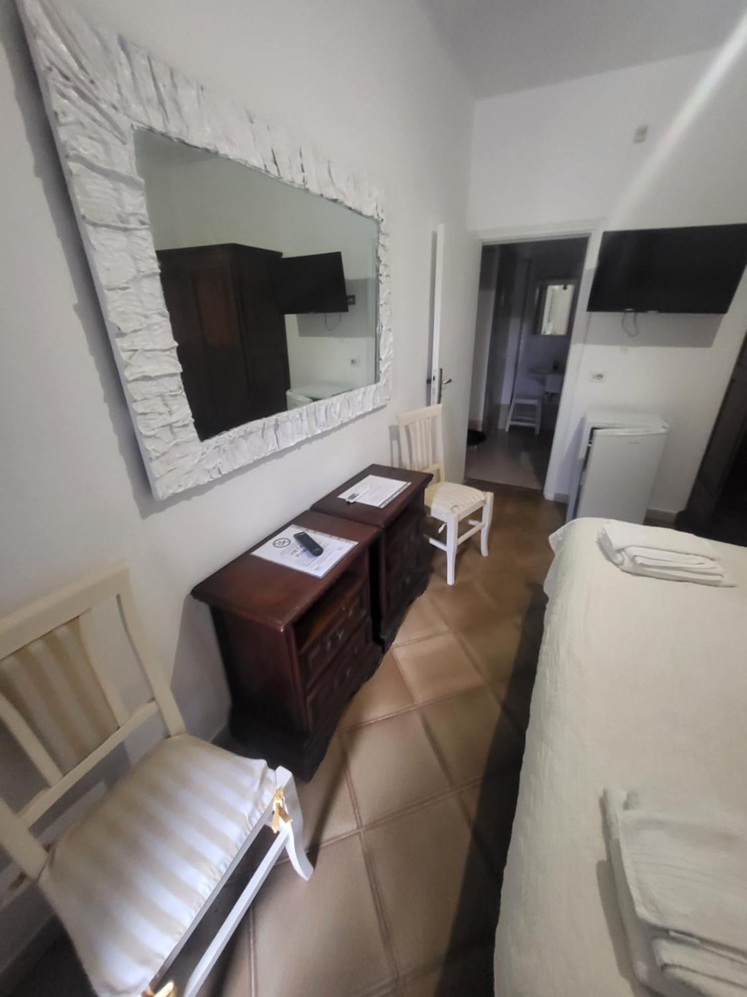 Hotel Dory 阿尔比尼娅 外观 照片