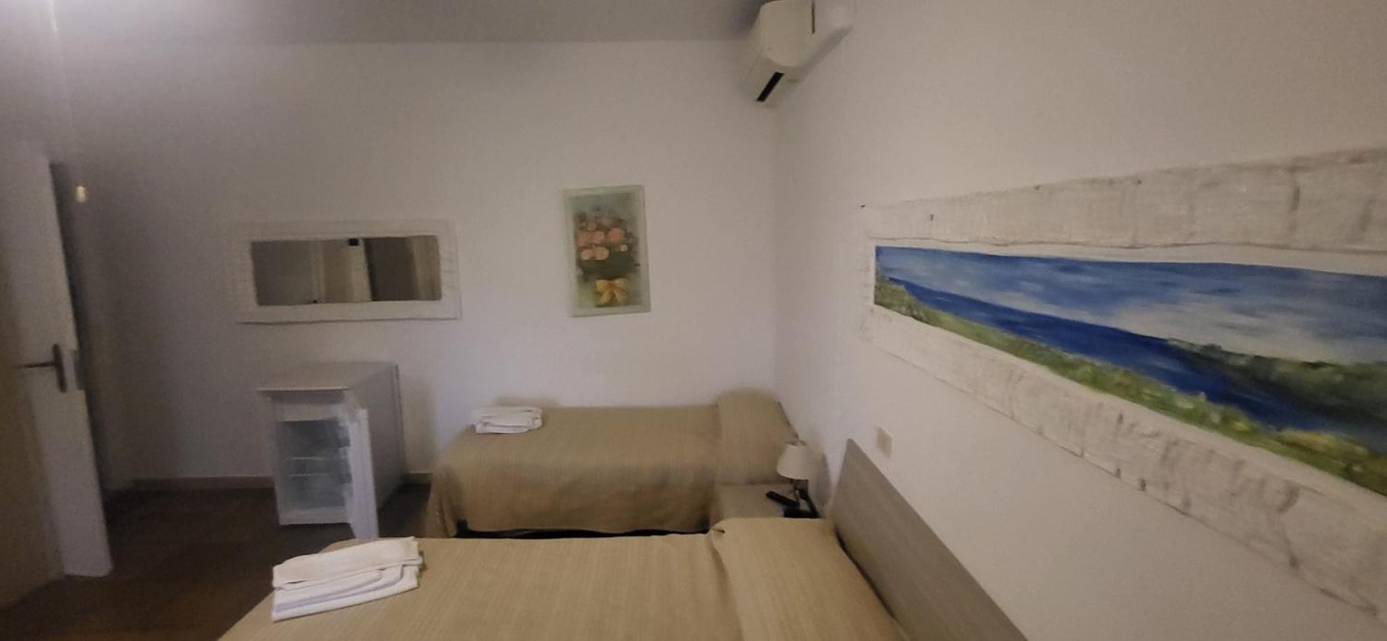 Hotel Dory 阿尔比尼娅 外观 照片